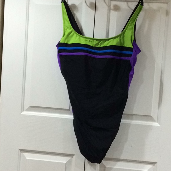 Swimsuit-plus size - Picture 1 of 3